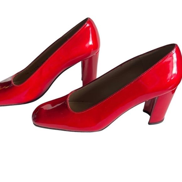 Stuart Weitzman Holly 60 Pump Size 7.5. 60-mm Block Heel. Red Patent Leather. - Picture 4 of 12